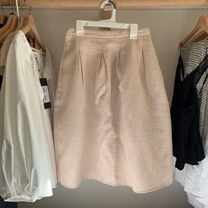 Pink H&M skirt with subtle gold threading